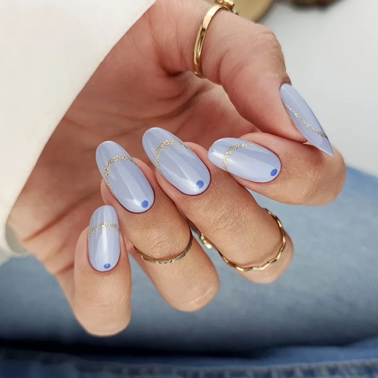 Stylizacja-paznokci-lakierami-hybrydowymi-Claresa-DENIM (4).webp