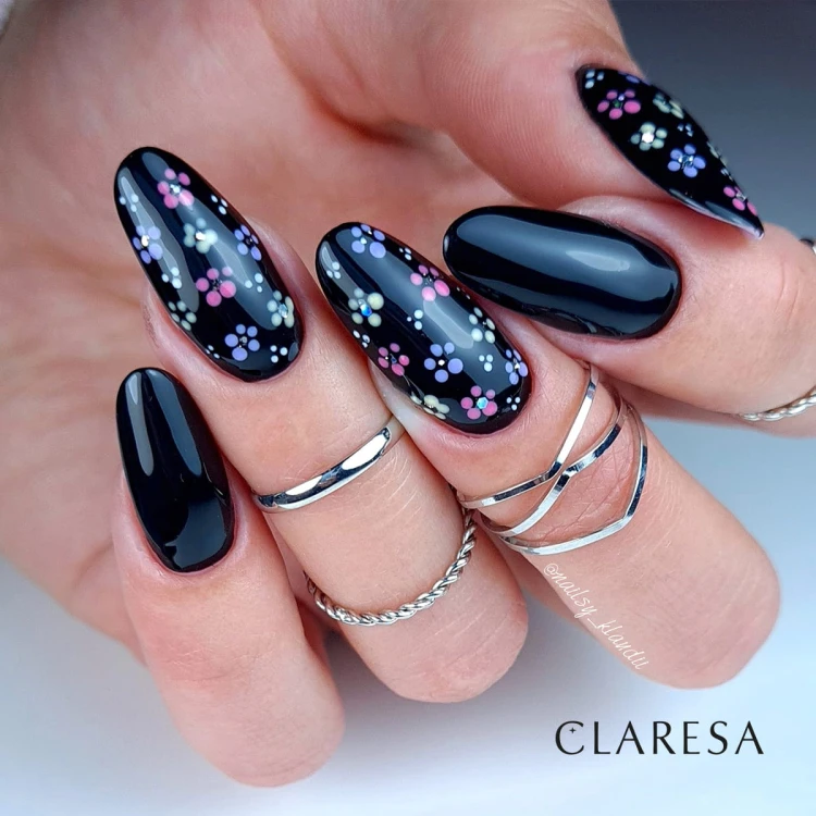 czarny-manicure-hybrydow.jpg