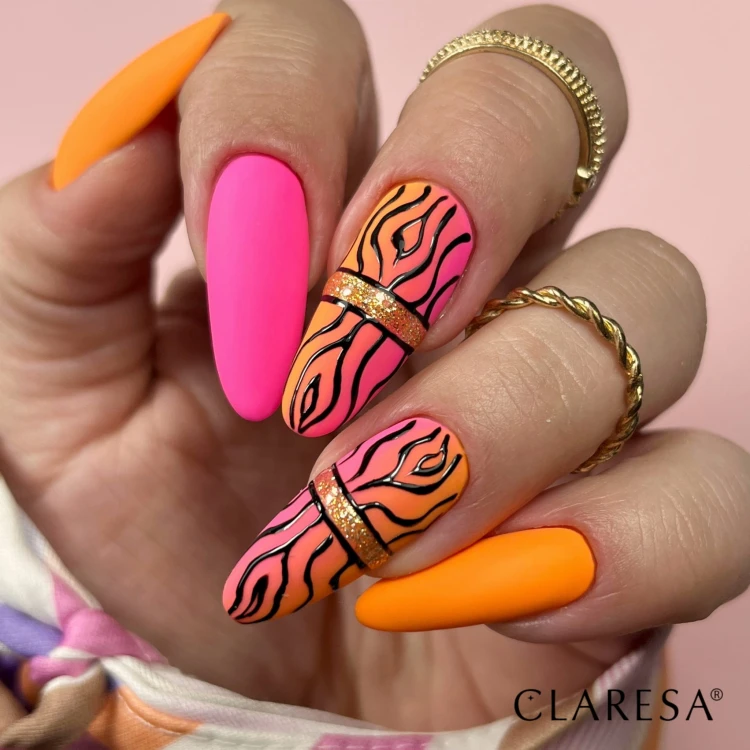 Fluo-3,-5,-Full-Glitter-3,-Paint-Gel-Black-stylizacja.jpg