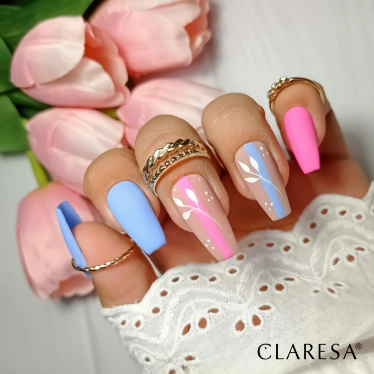 Summer-Stories-1,6.-Manicure-hybrydowy-w-macie.jpg