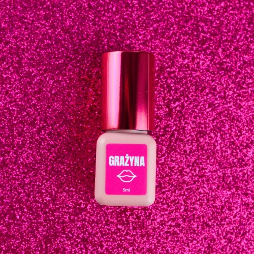 Grazyna-na-brokacie.webp